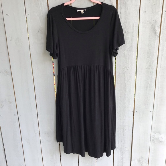 Dresses & Skirts - Black Boutique Dress